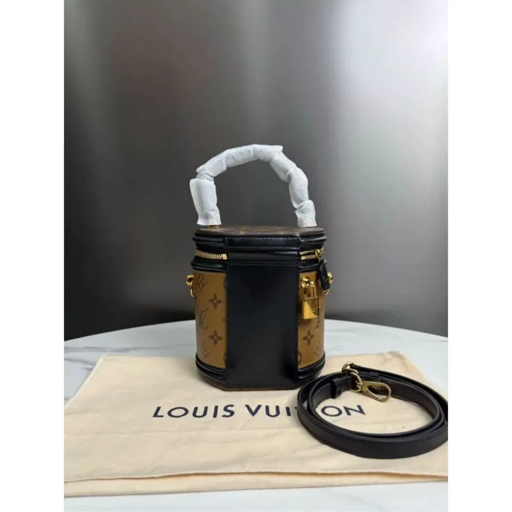 Louis Vuitton Women Pre-Loved Bag Very Good Condition